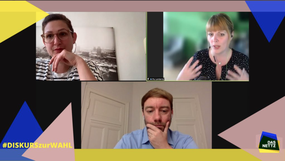 Ferda Ataman, Pia Lamberty und Johannes Hillje während der UX Fishbowle Ferda Ataman, Pia Lamberty und Johannes Hillje während der UX Fishbowle